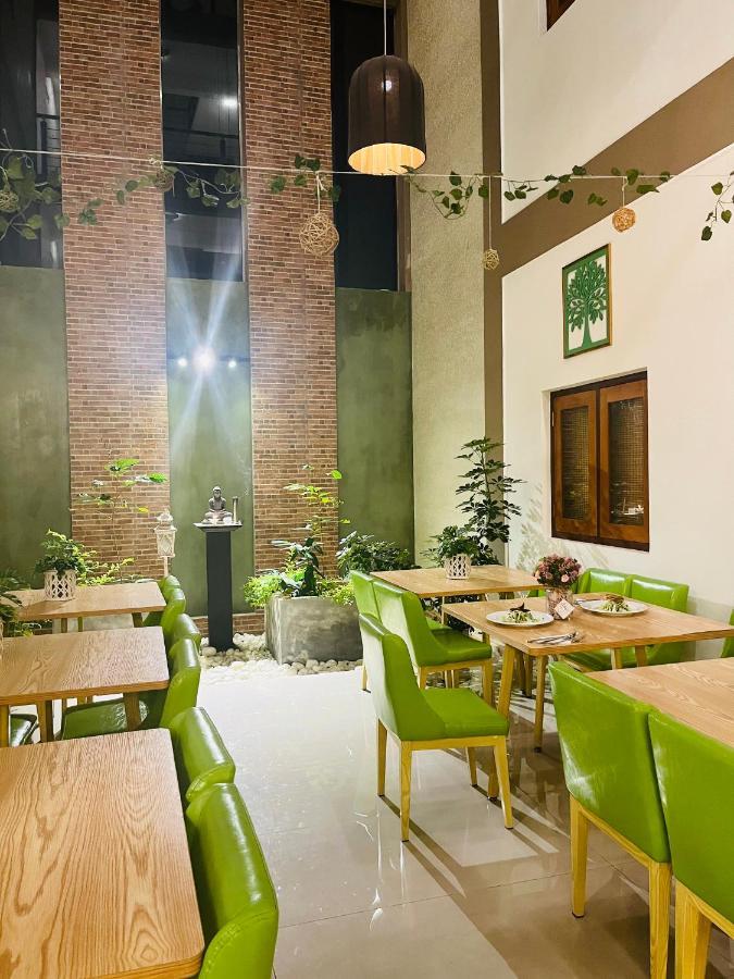 J Leaf Hotel By Blue Bird Negombo Extérieur photo