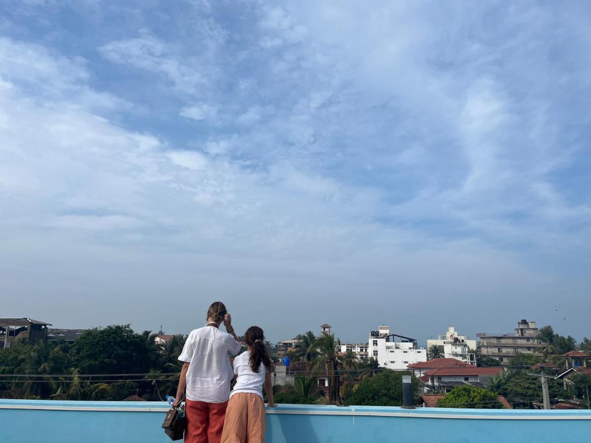 J Leaf Hotel By Blue Bird Negombo Extérieur photo