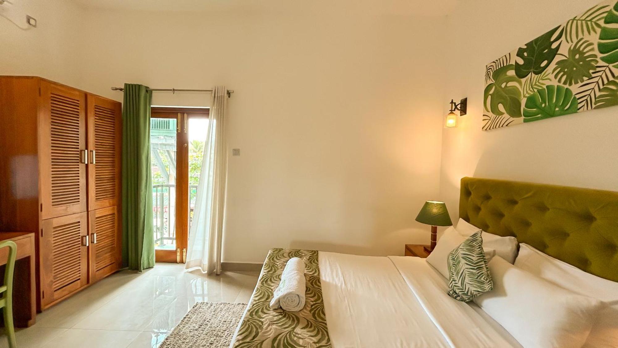 J Leaf Hotel By Blue Bird Negombo Extérieur photo